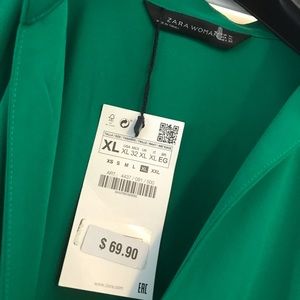 Zara Dresses - green Zara dress with belt and pockets Zara Dresses - green Zara dress with belt and pockets